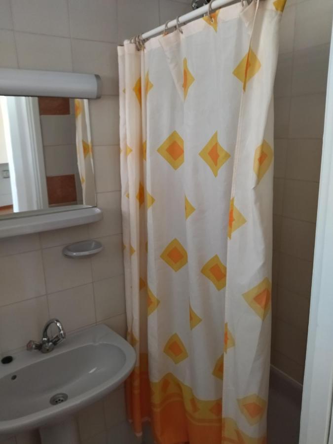 Viking Hotel Gardony Bagian luar foto