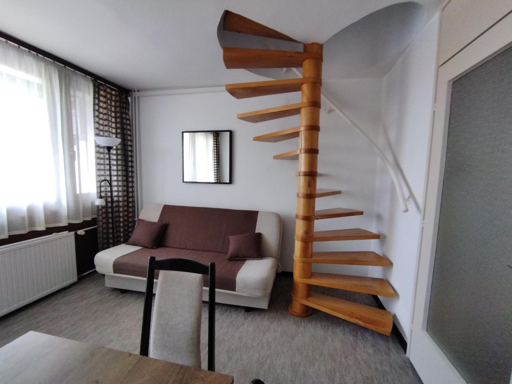 Viking Hotel Gardony Bagian luar foto